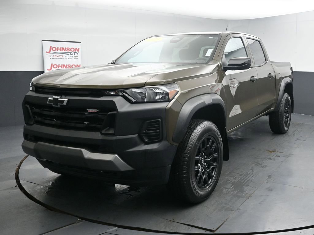 Used 2023 Chevrolet Colorado Trail Boss AWD/4WD image 4