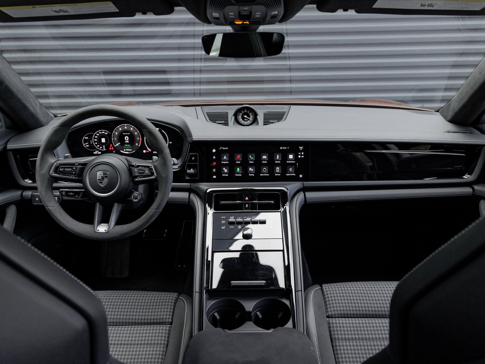 Certified 2025 Porsche Panamera Turbo S image 18