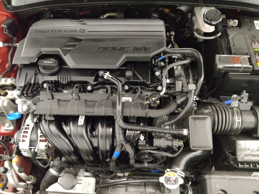 Used 2025 Hyundai Elantra Sport w/ Cargo Package FWD image 30