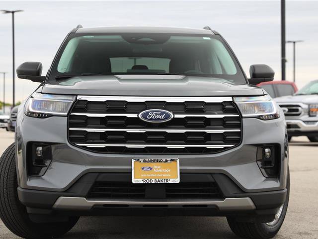 Certified 2025 Ford Explorer Active w/ Active Comfort Package AWD/4WD image 5
