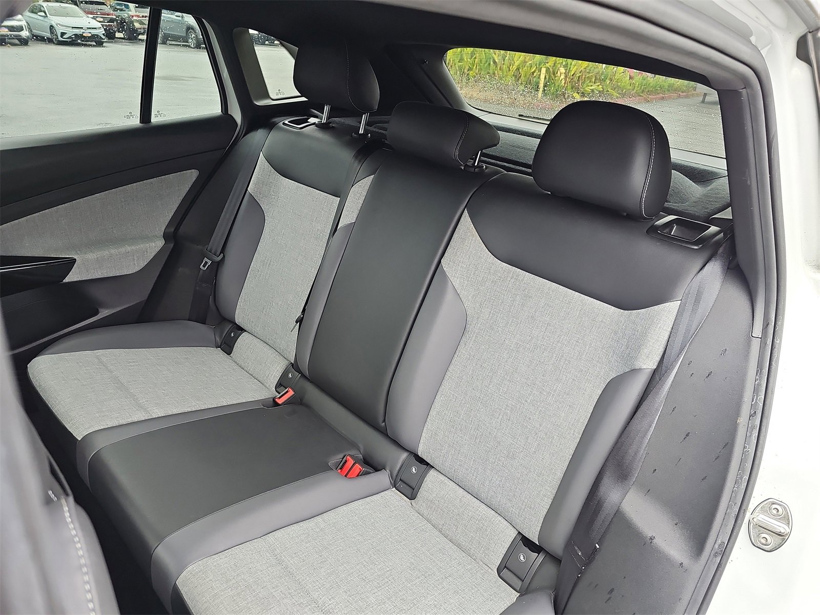 Used 2023 Volkswagen ID.4 2WD image 12