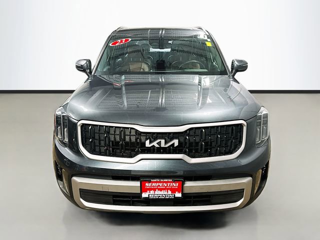 Used 2023 Kia Telluride EX w/ EX Captain's Chair Package image 4