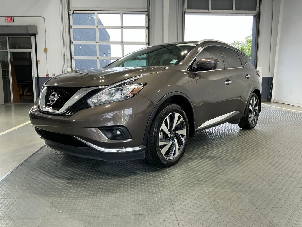 Used 2017 Nissan Murano Platinum w/ Platinum Technology Package FWD image 2