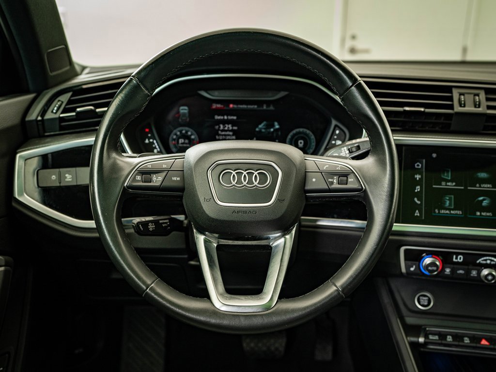 Used 2023 Audi Q3 2.0T Premium Plus w/ Premium Plus Package image 38