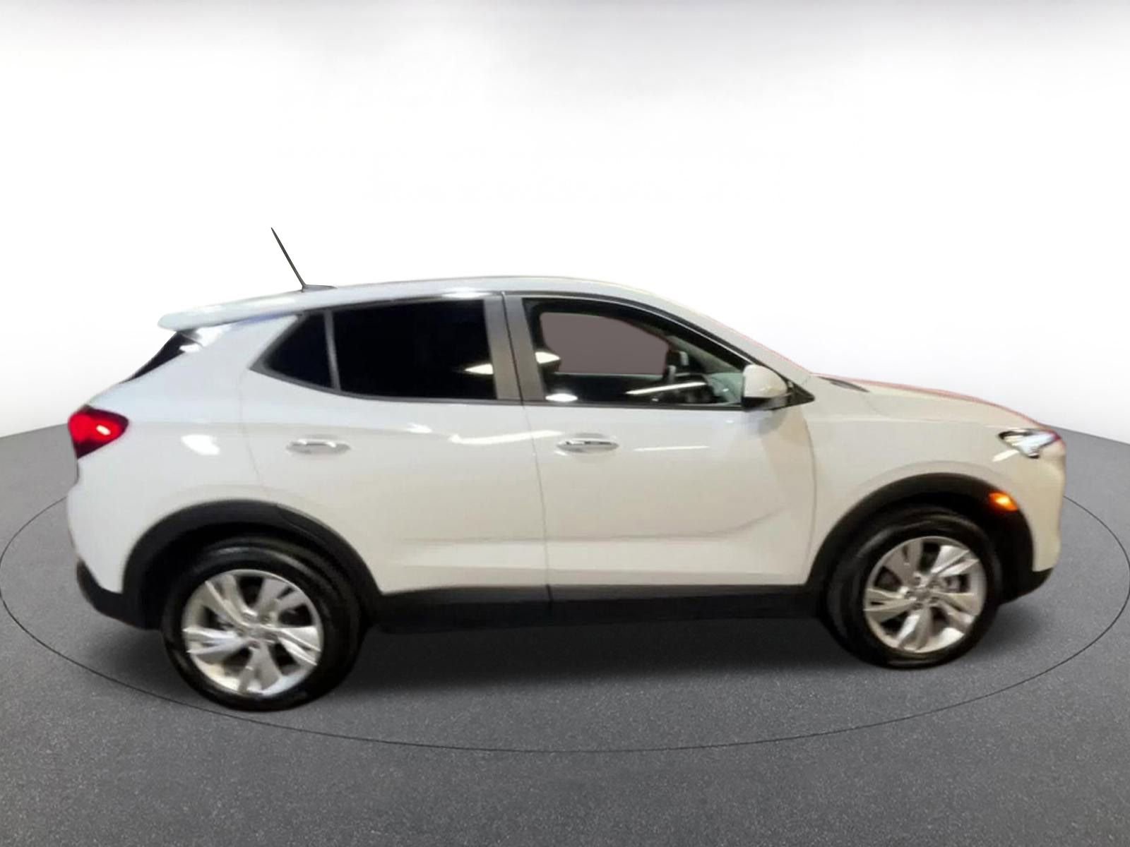 Used 2025 Buick Encore GX Preferred image 16