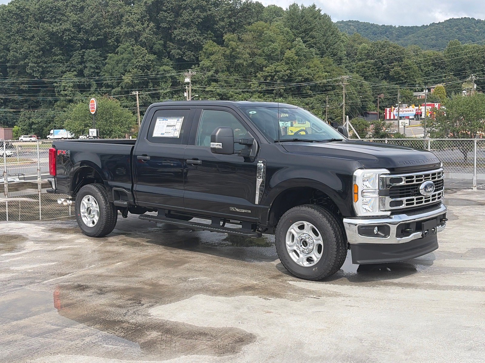 New 2026 Ford F250 XLT w/ FX4 Off-Road Package AWD/4WD image 1