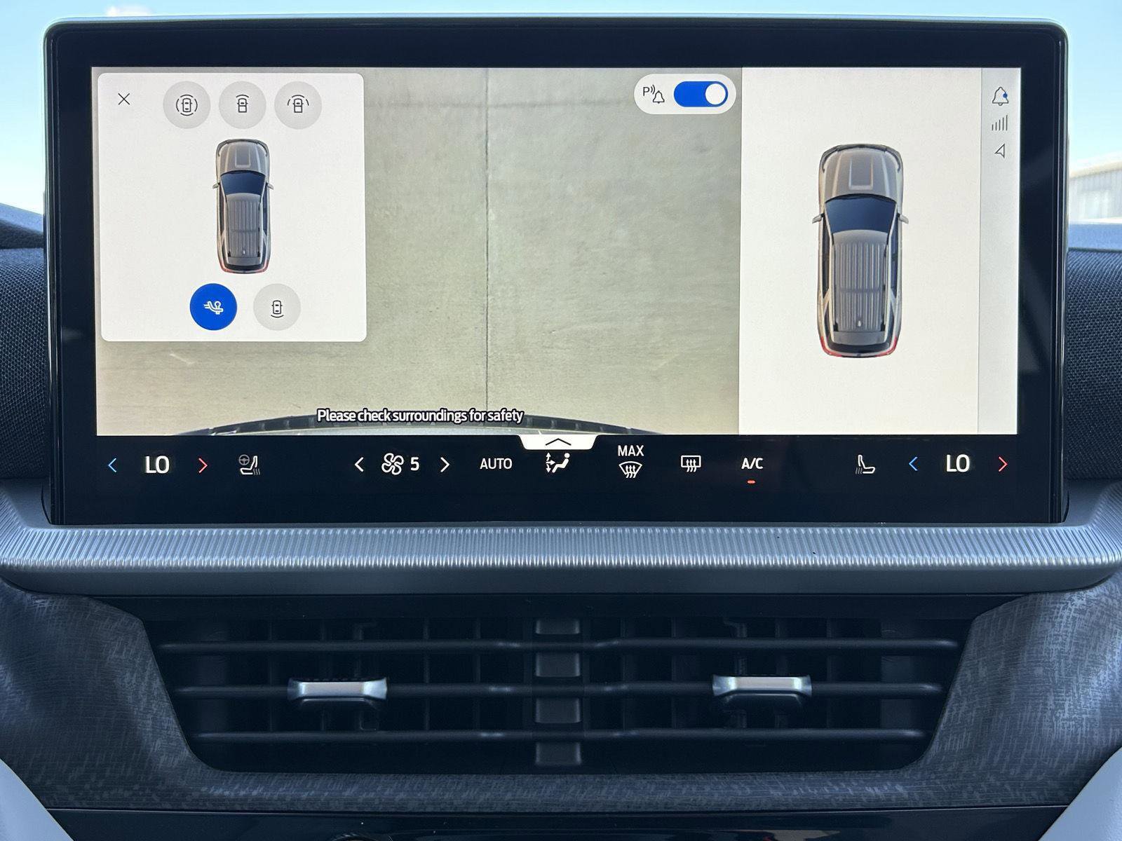 New 2026 Ford Explorer Platinum w/ LUX Leather Package image 14