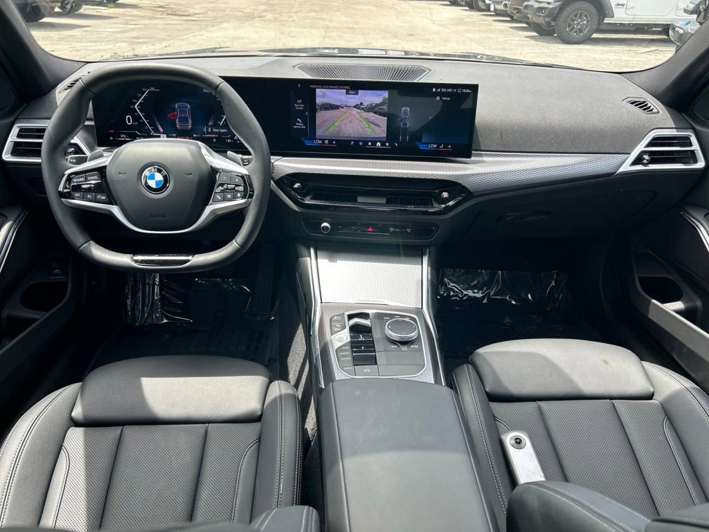 Used 2025 BMW 330i xDrive Sedan w/ Convenience Package AWD/4WD image 31