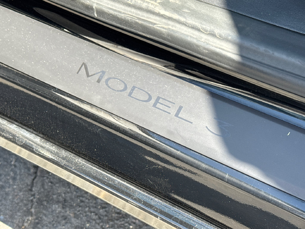 Used 2019 Tesla Model 3 Standard Range Plus RWD image 27