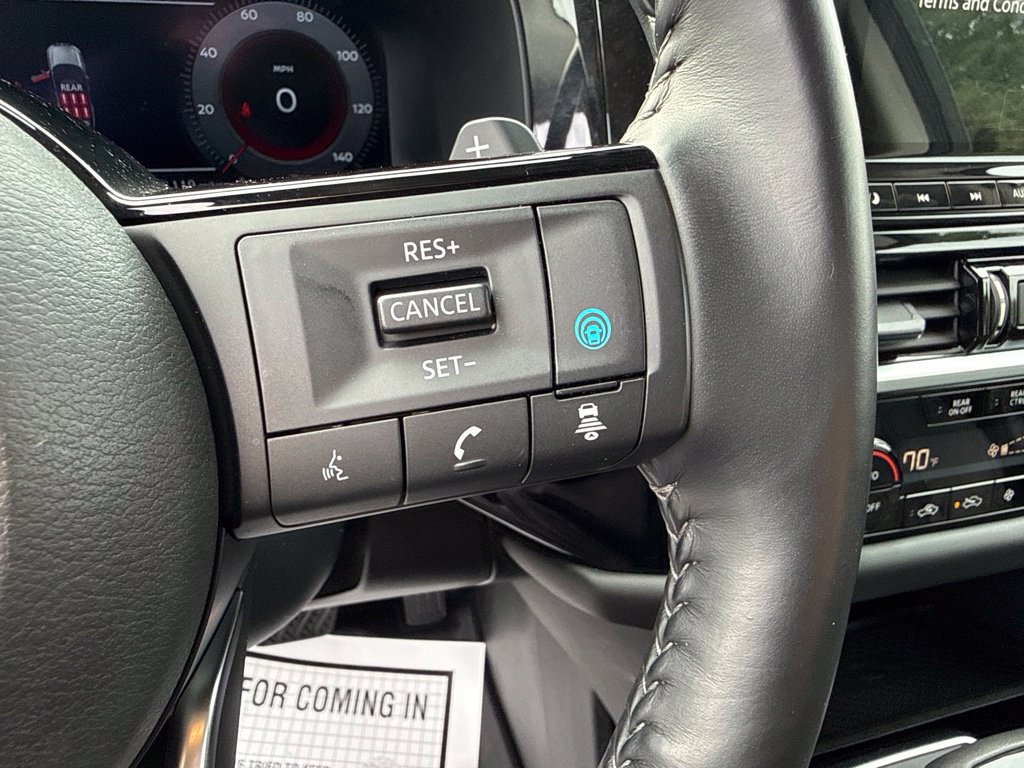 Used 2024 Nissan Pathfinder Platinum w/ Cargo Package AWD/4WD image 32