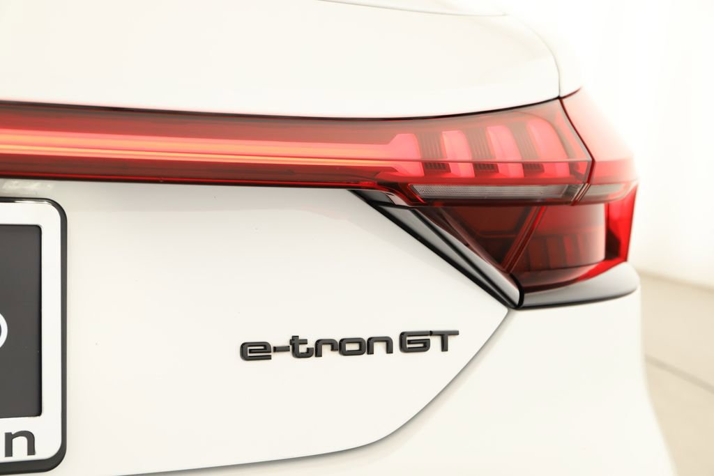 Certified 2023 Audi RS e-tron GT w/ Carbon Performance Package image 29