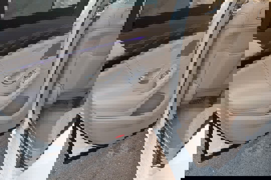 Used 2019 Mercedes-Benz S 560 4MATIC Sedan image 35