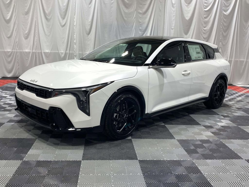 New 2026 Kia K4 GT-Line Turbo image 1