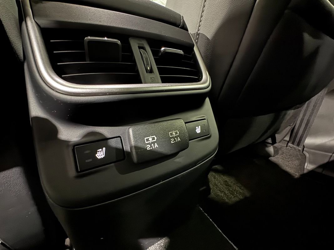 Used 2021 Subaru Outback Limited image 37