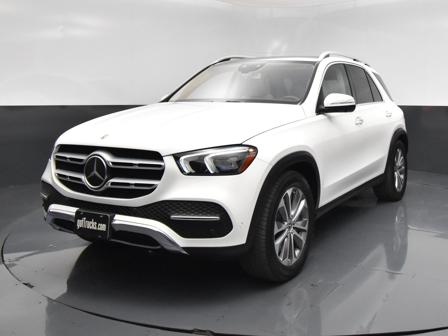 Used 2020 Mercedes-Benz GLE 450 4MATIC image 2