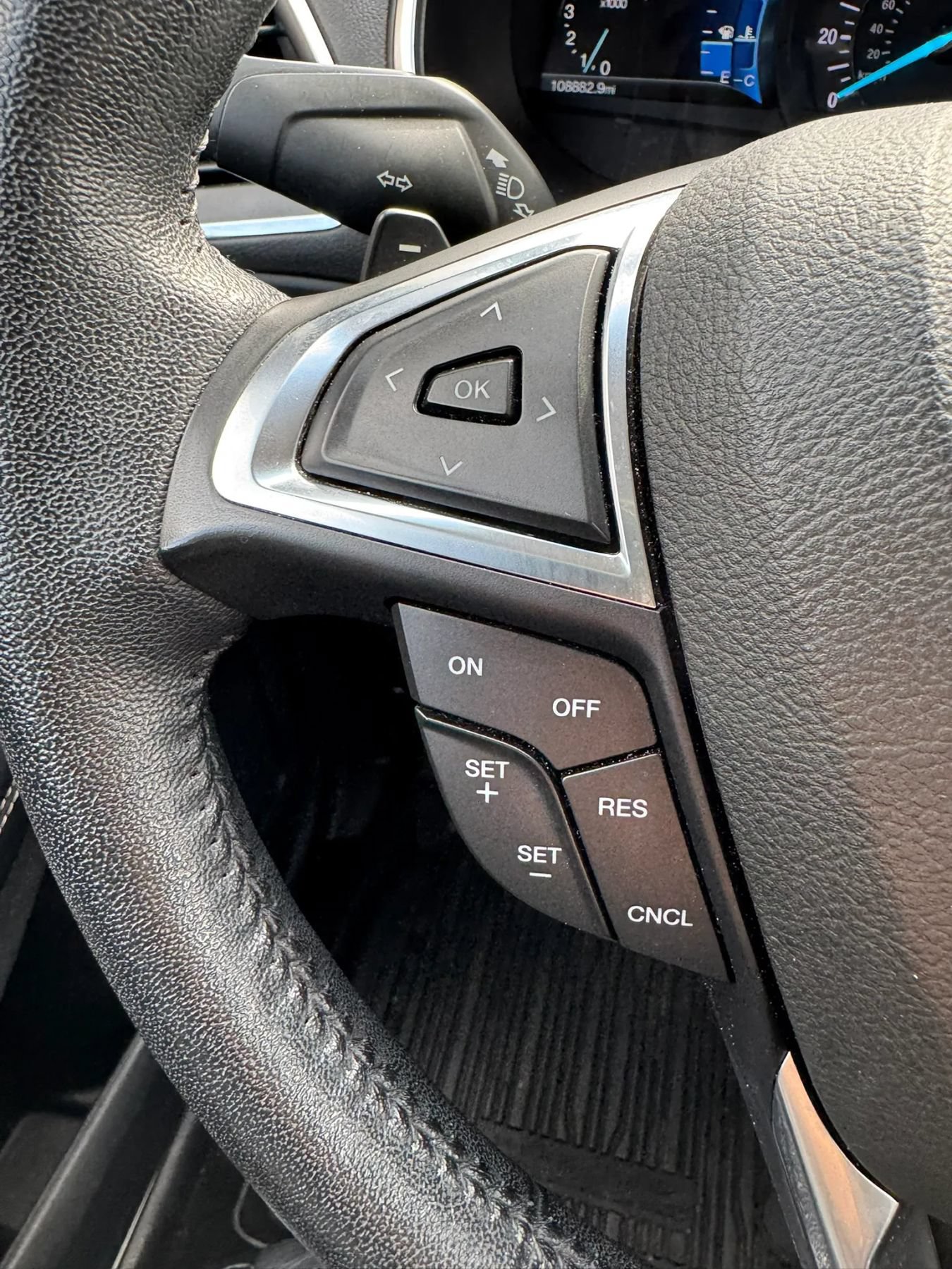 Used 2018 Ford Edge Titanium w/ Technology Package AWD/4WD image 50