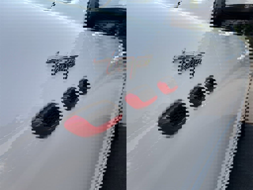 Used 2023 Maserati Levante Trofeo image 48