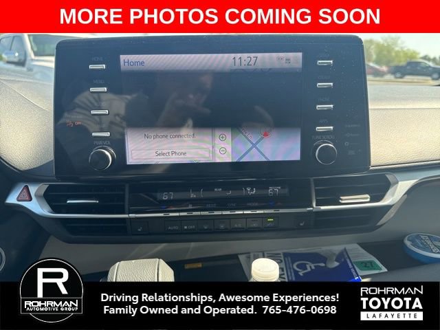 Used 2024 Toyota Sienna XLE w/ XLE Plus Package AWD/4WD image 9