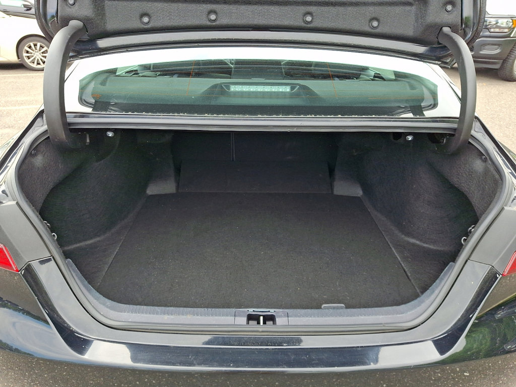 Used 2024 Toyota Camry XSE FWD image 18