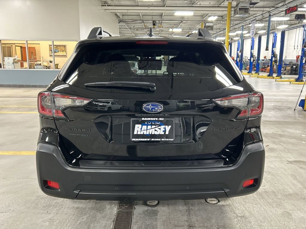 Certified 2023 Subaru Outback Onyx Edition image 26
