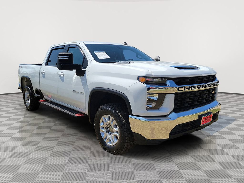 Used 2021 Chevrolet Silverado 2500 LT w/ Fleet Comfort Package AWD/4WD image 2
