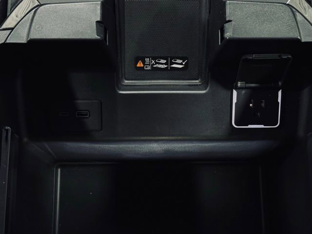 Used 2023 Chevrolet Silverado 1500 ZR2 w/ Technology Package image 37