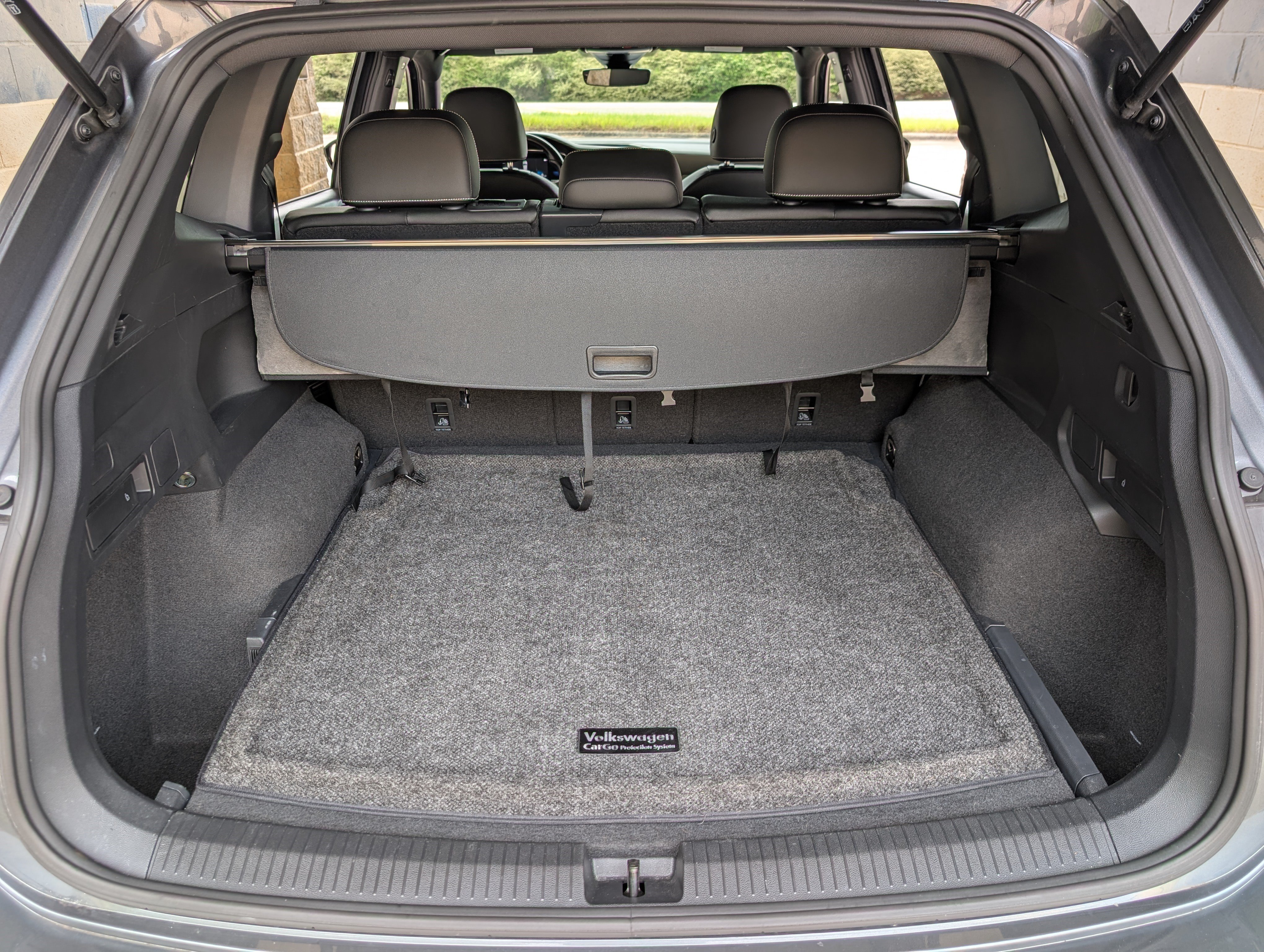 Used 2023 Volkswagen Tiguan SE R-Line AWD/4WD image 19