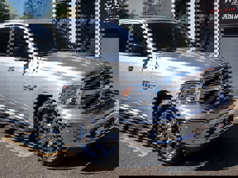 Used 2017 RAM 1500 Big Horn image 3