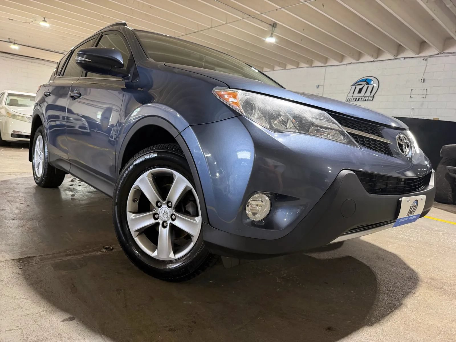 Used 2014 Toyota RAV4 XLE AWD/4WD image 5