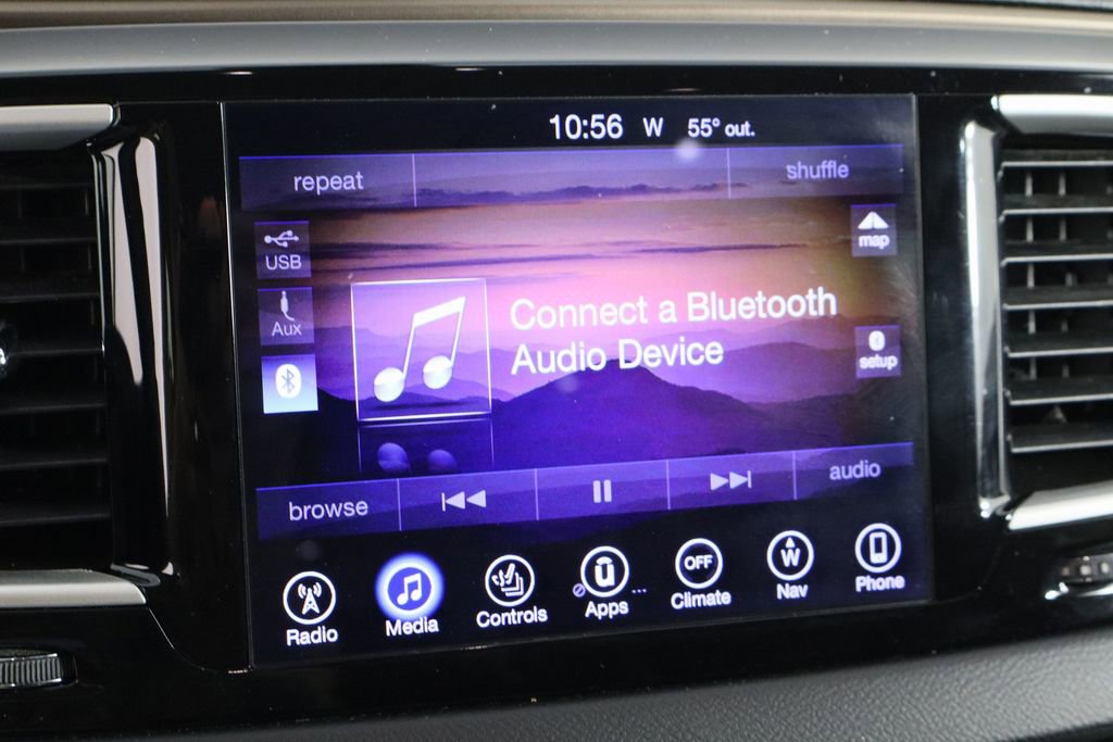 Used 2017 Chrysler Pacifica Touring-L w/ Tire & Wheel Group image 30