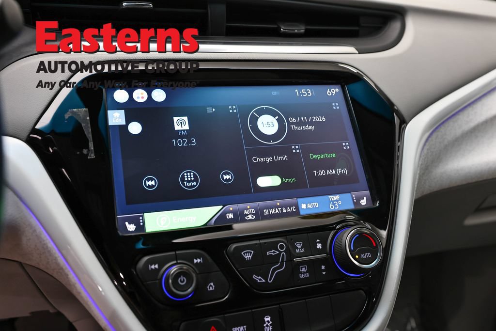 Used 2018 Chevrolet Bolt Premier w/ Driver Confidence II Package FWD image 19