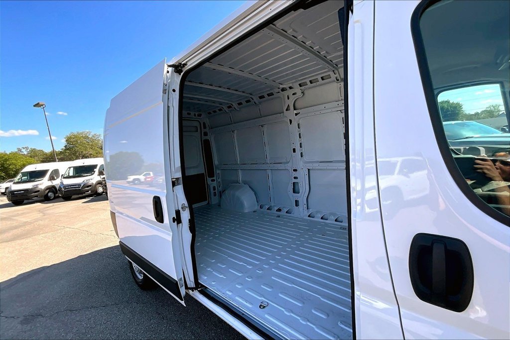 New 2027 RAM ProMaster 2500 w/ Upfitter's Prep Package FWD image 10
