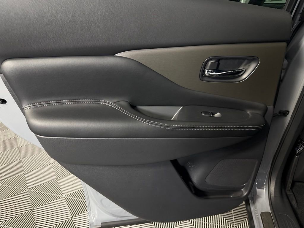 Used 2024 Nissan Murano SL image 28