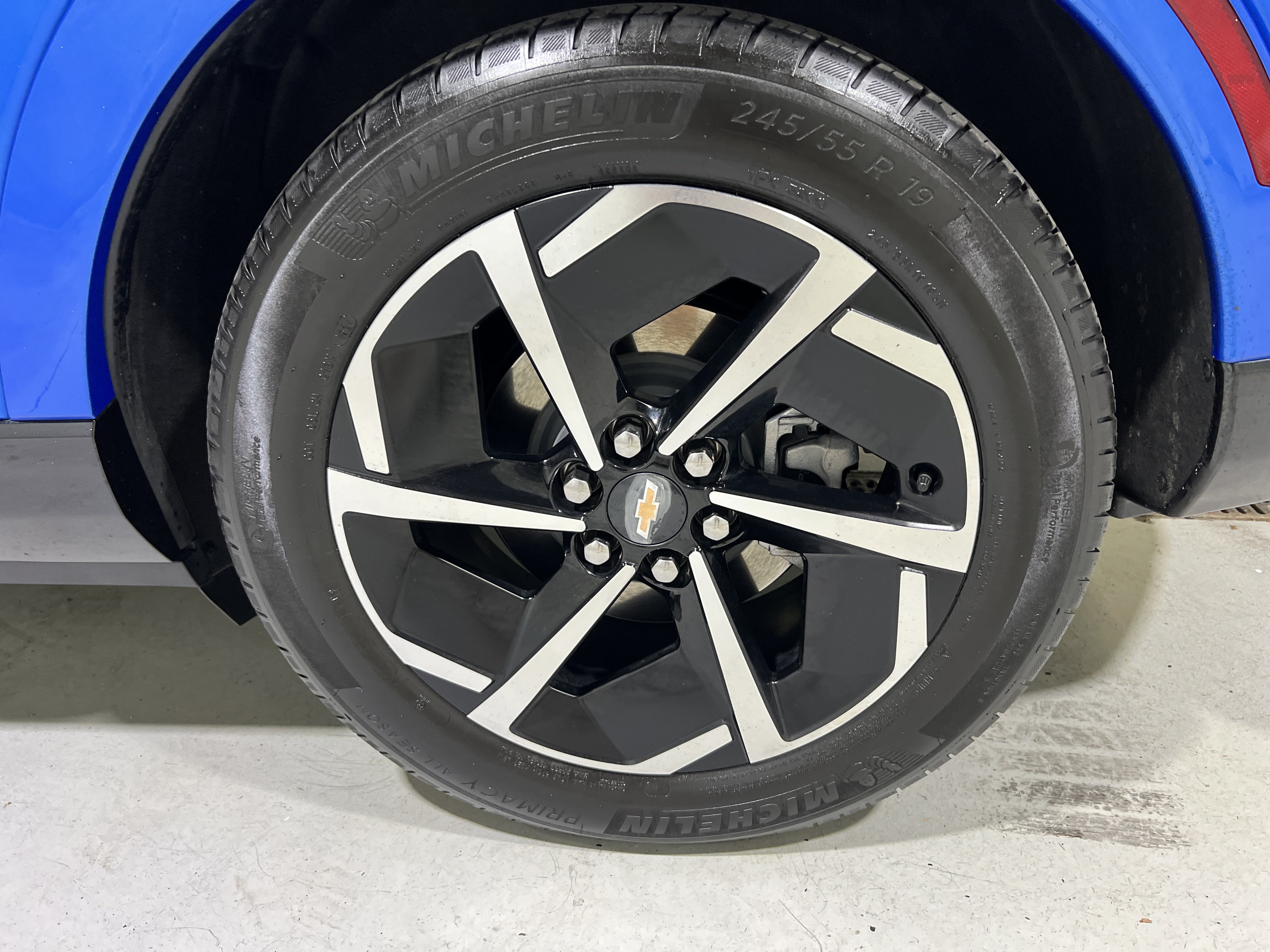 Certified 2024 Chevrolet Equinox EV LT FWD image 13