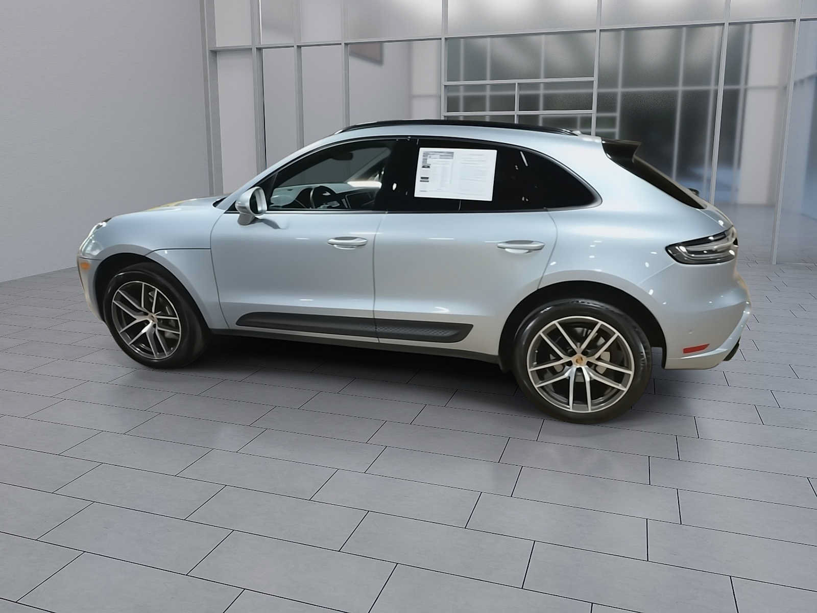 Used 2023 Porsche Macan Turbo AWD/4WD image 6