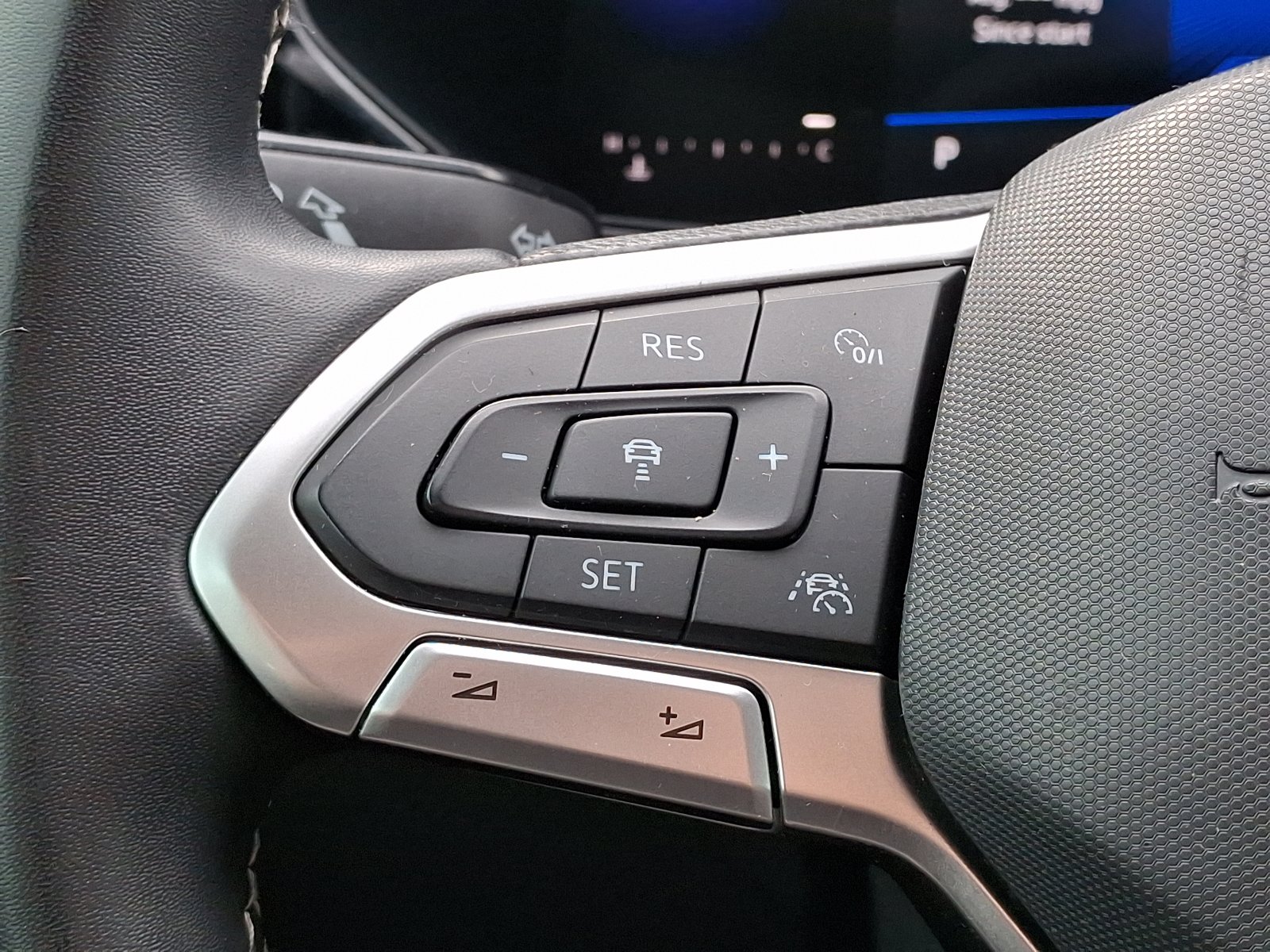 Certified 2022 Volkswagen Taos S image 22