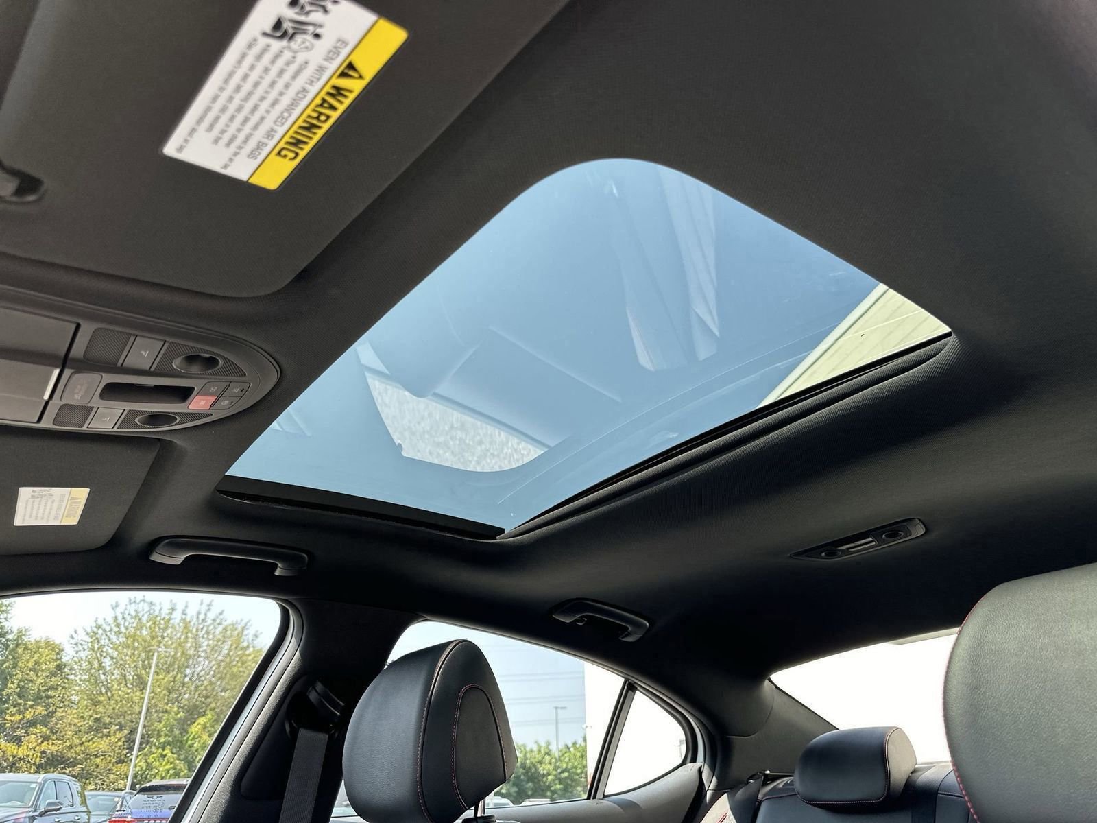 Used 2025 Genesis G70 2.5T w/ Sport Prestige Package image 28