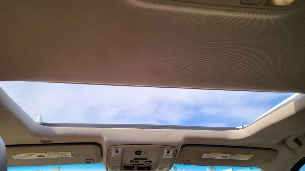 Used 2018 Cadillac Escalade Luxury AWD/4WD image 43