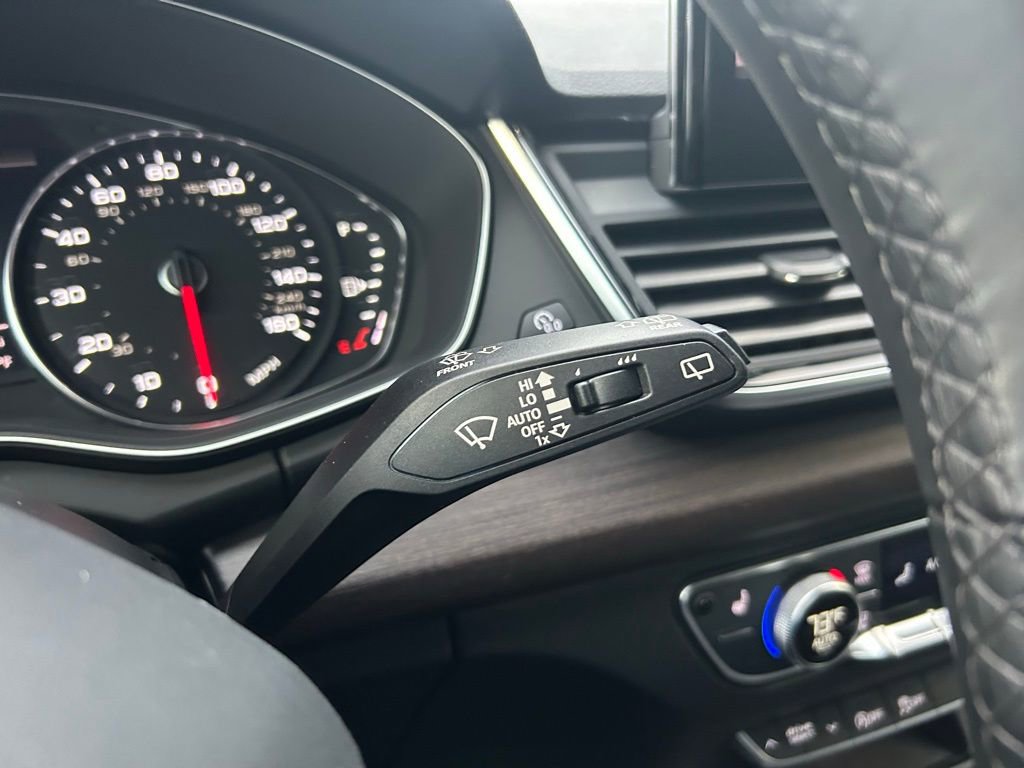 Used 2023 Audi Q5 2.0T Premium w/ Convenience Package image 22