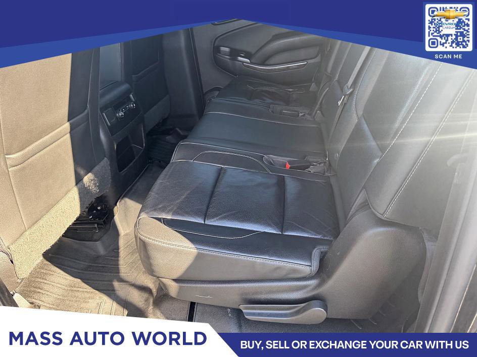 Used 2018 Chevrolet Suburban LT image 6