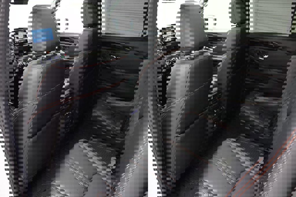 Used 2024 Honda Pilot TrailSport image 13