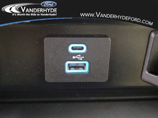 Used 2023 Ford F150 XLT AWD/4WD image 32