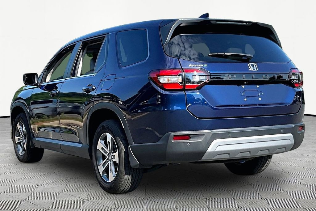 Used 2025 Honda Pilot EX-L image 5