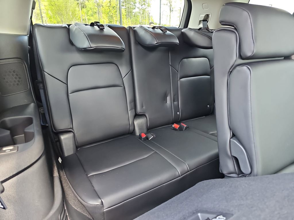 Used 2024 Nissan Pathfinder Platinum w/ Cargo Package image 15