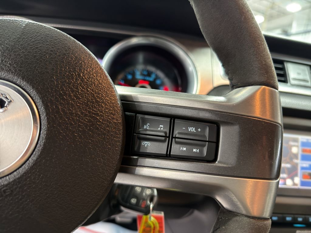 Used 2013 Ford Mustang Shelby GT500 w/ Electronics Pkg image 24