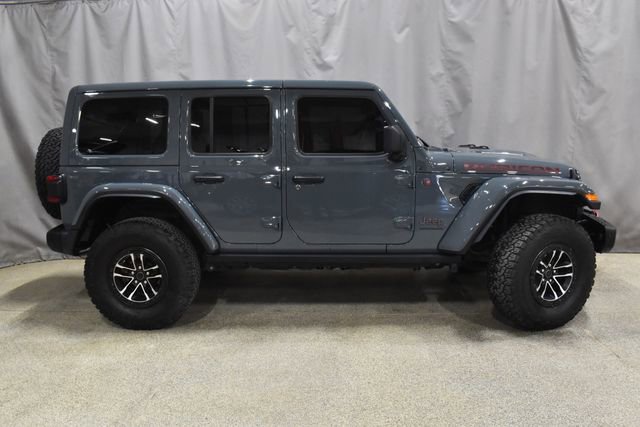 Used 2024 Jeep Wrangler Unlimited Rubicon AWD/4WD image 3