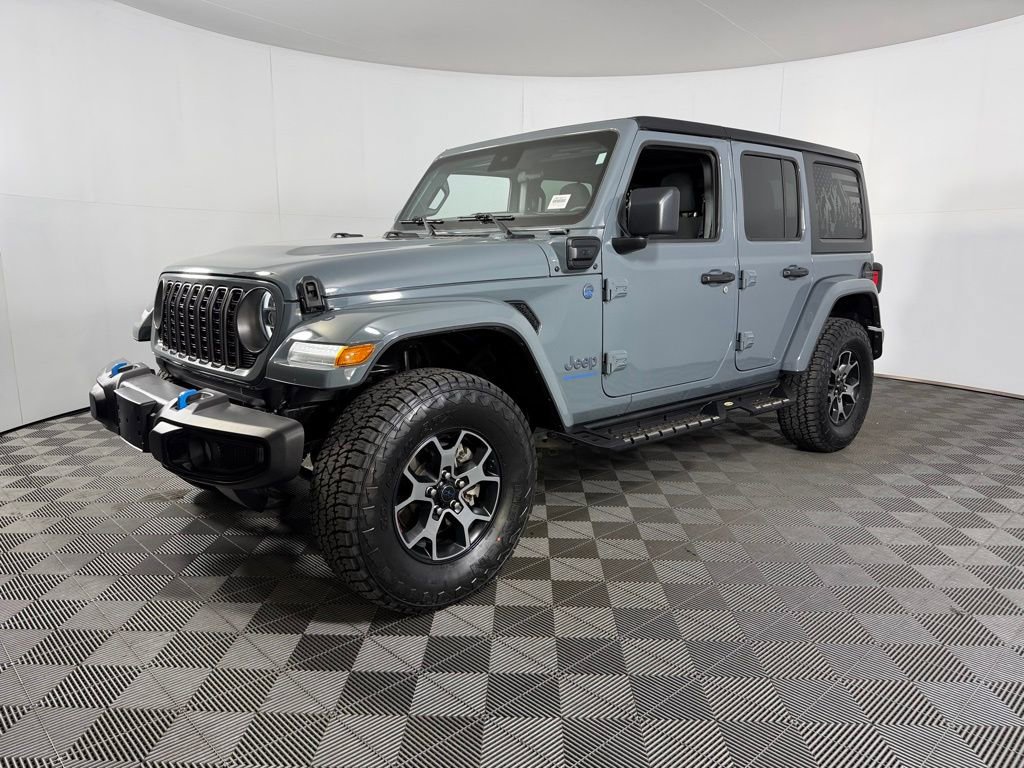 Used 2024 Jeep Wrangler Unlimited w/ Convenience Group image 3