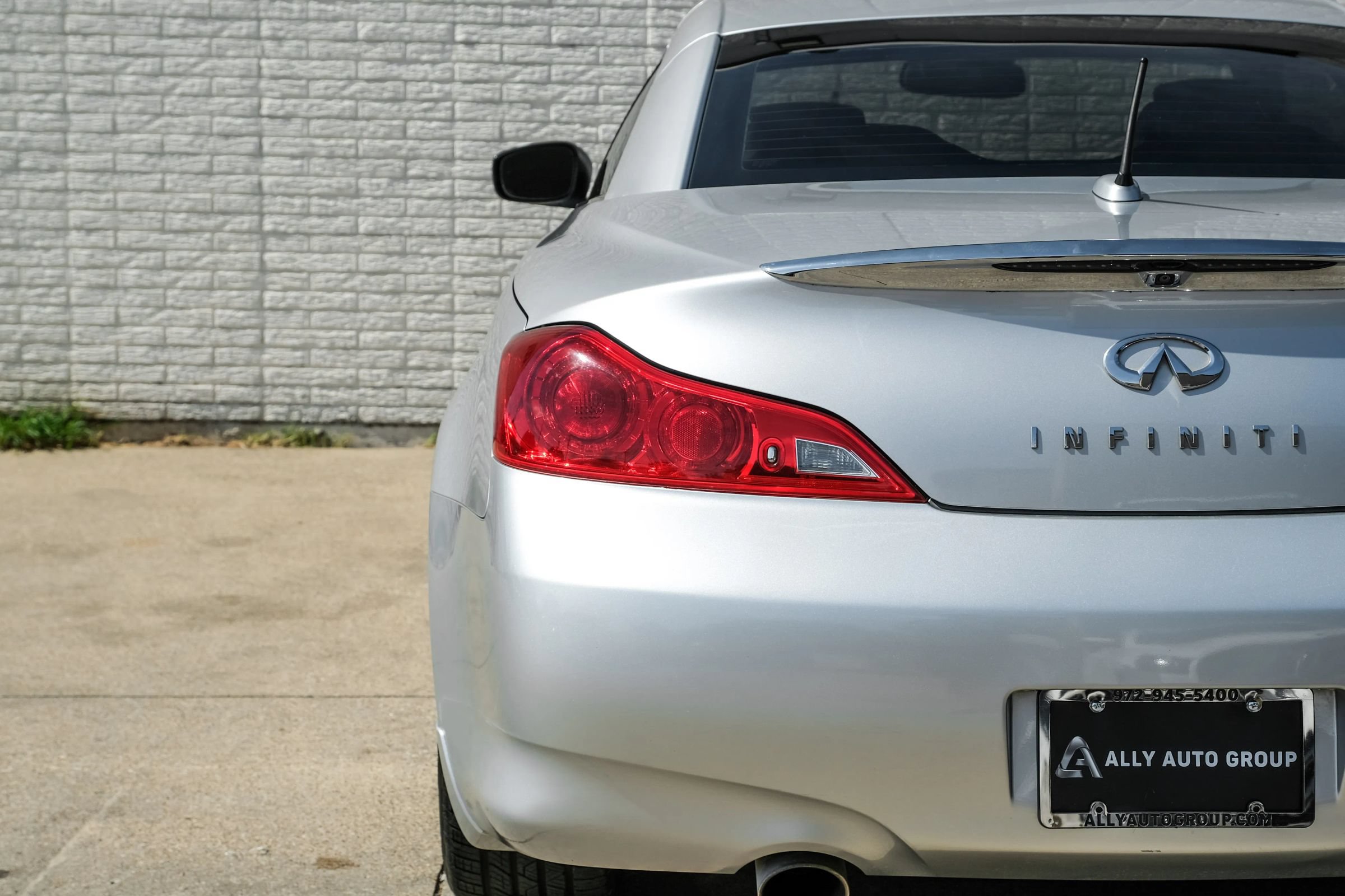 Used 2009 INFINITI G37 Convertible w/ Premium Pkg RWD image 39