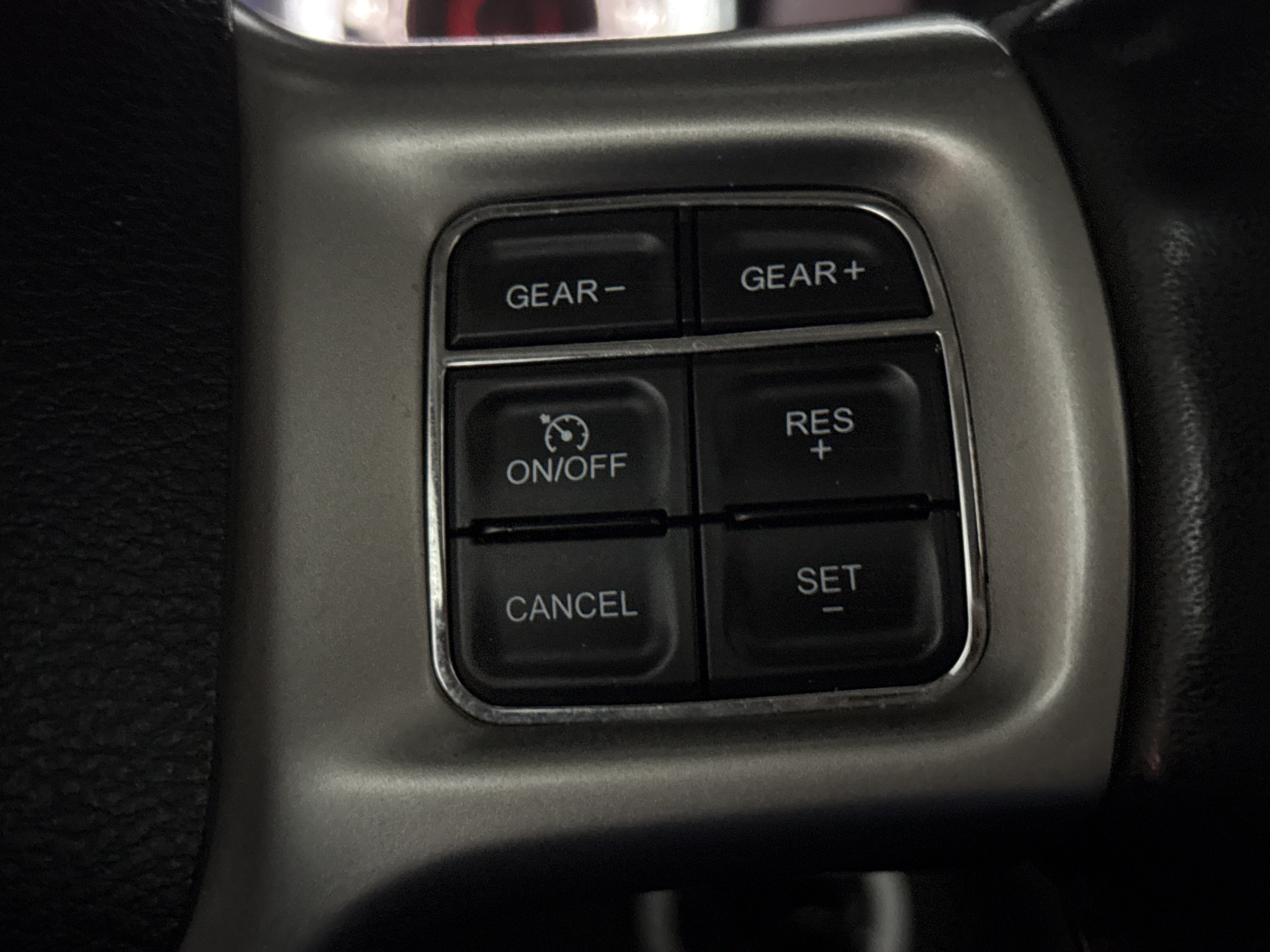 Used 2014 RAM 1500 Laramie AWD/4WD image 20