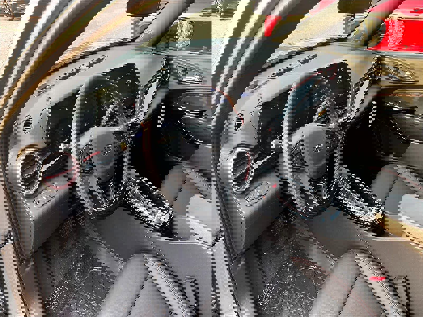 New 2026 Chevrolet Trax RS w/ Sunroof Package FWD image 9